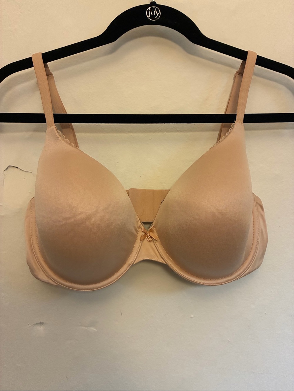 Victoria’s Secret lined perfect coverage nude bra